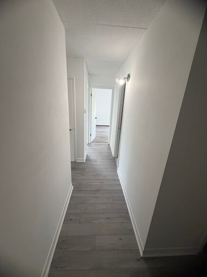 2300 2e Avenue — photo 3