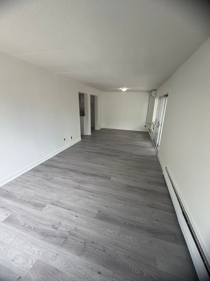 2300 2e Avenue — photo 1