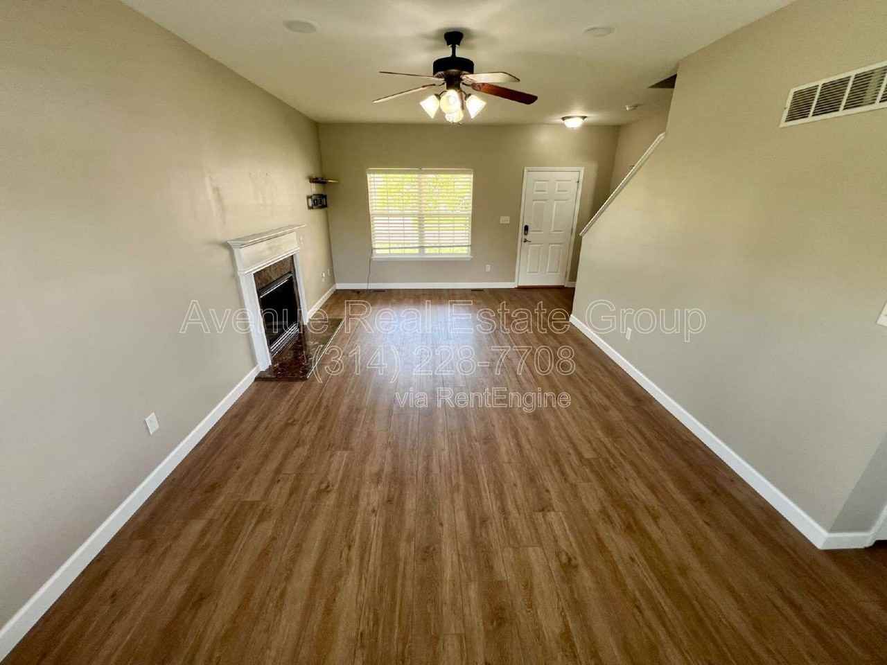 35 Spring Borough Ct - Photo 4 of 21