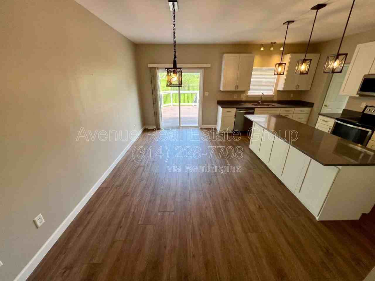 35 Spring Borough Ct - Photo 6 of 21