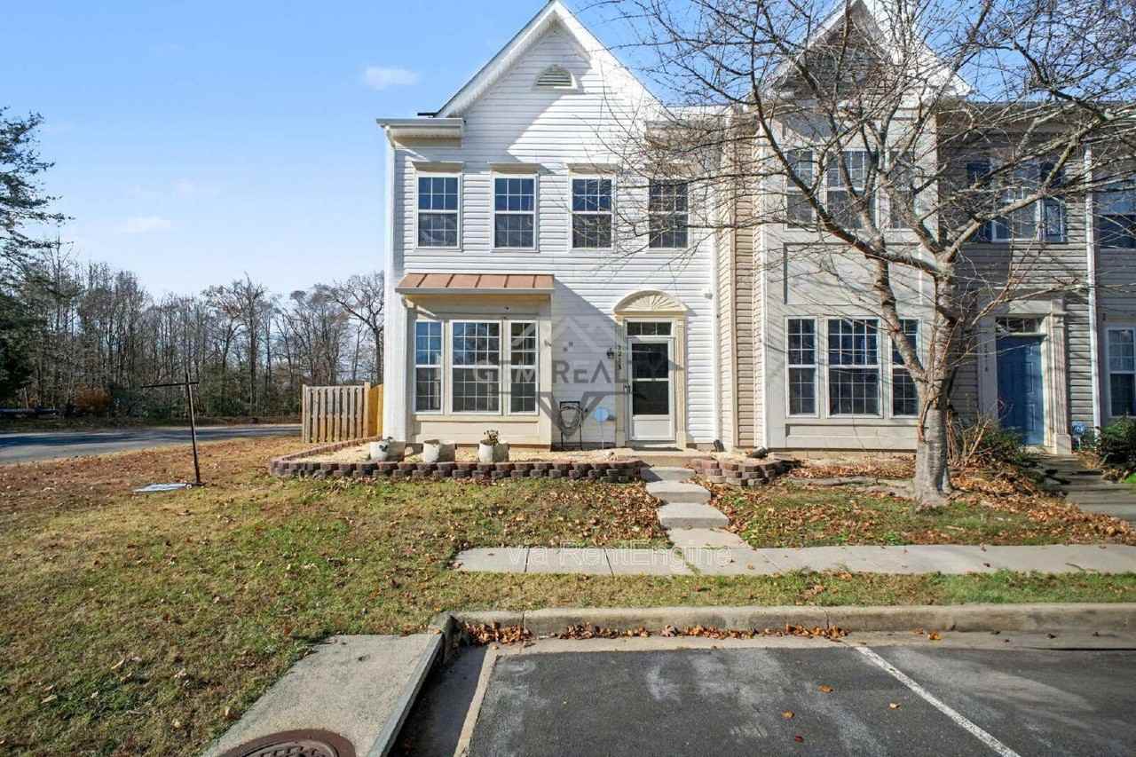 5218 Drakes Ct - Photo 4 of 24
