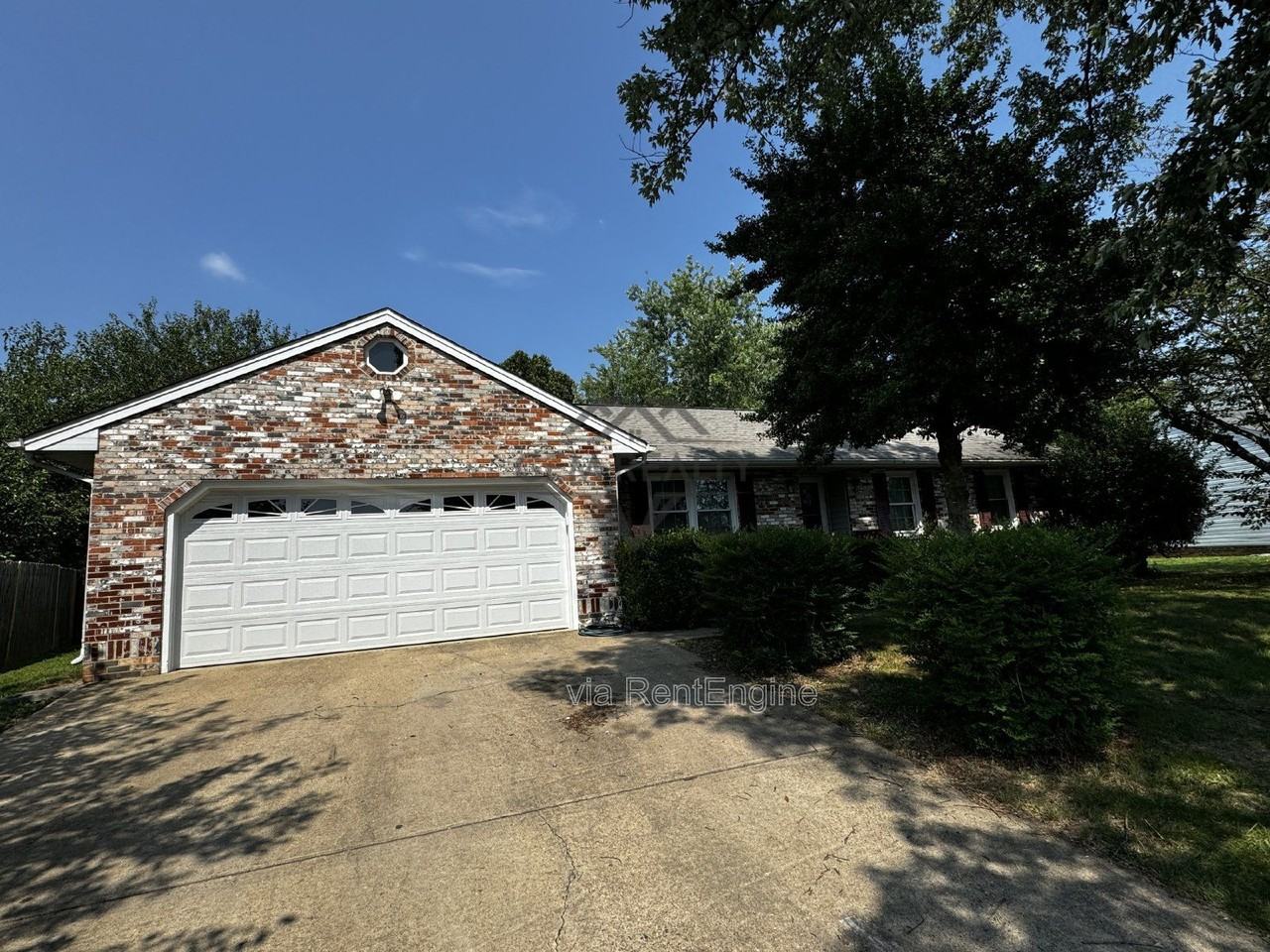 5088 Blarney St - Photo 4 of 29