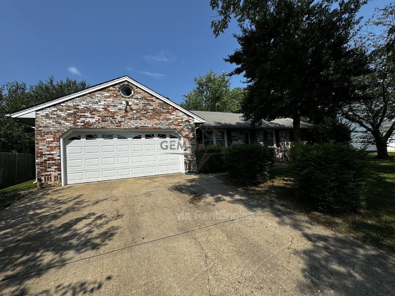 5088 Blarney St - Photo 5 of 29