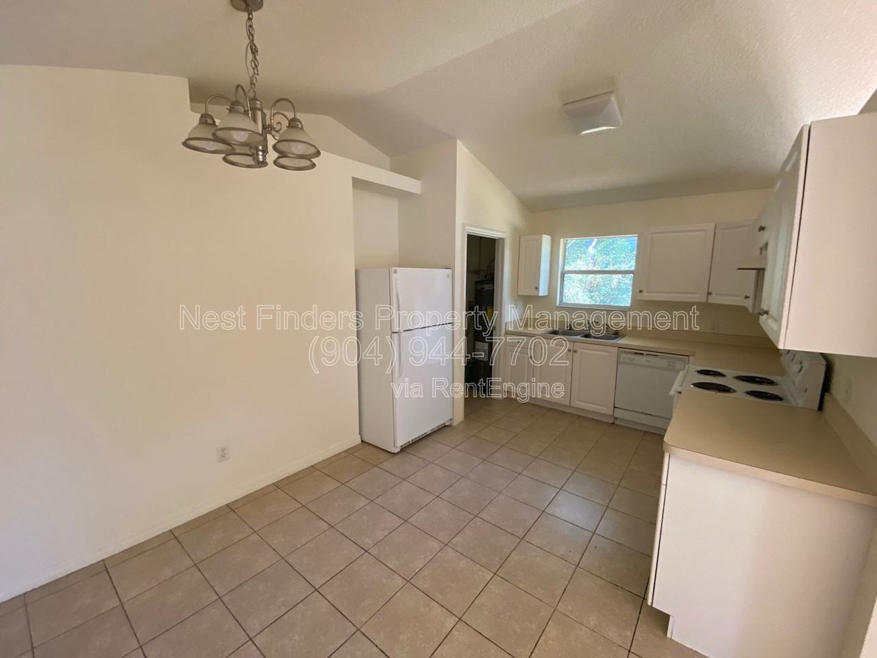 908 Helen St - Photo 7 of 20