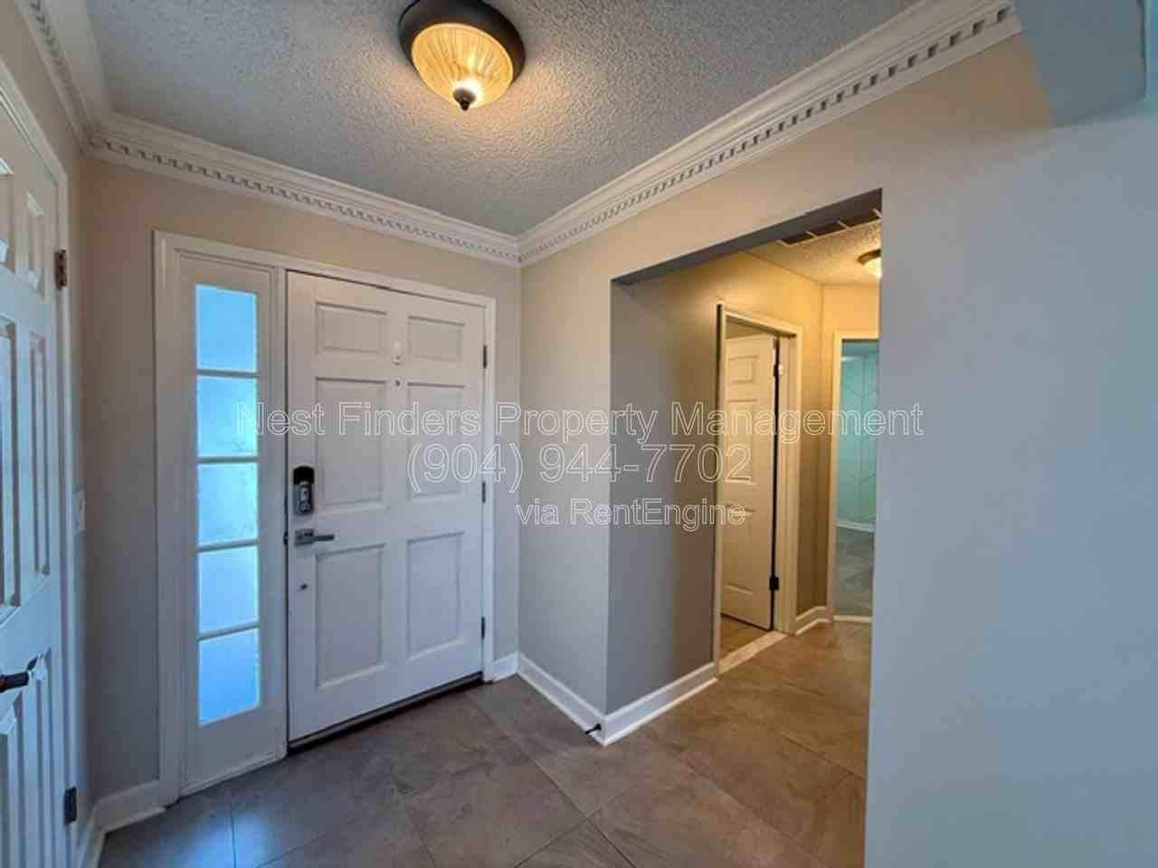 1695 Evans Dr S - Photo 2 of 32