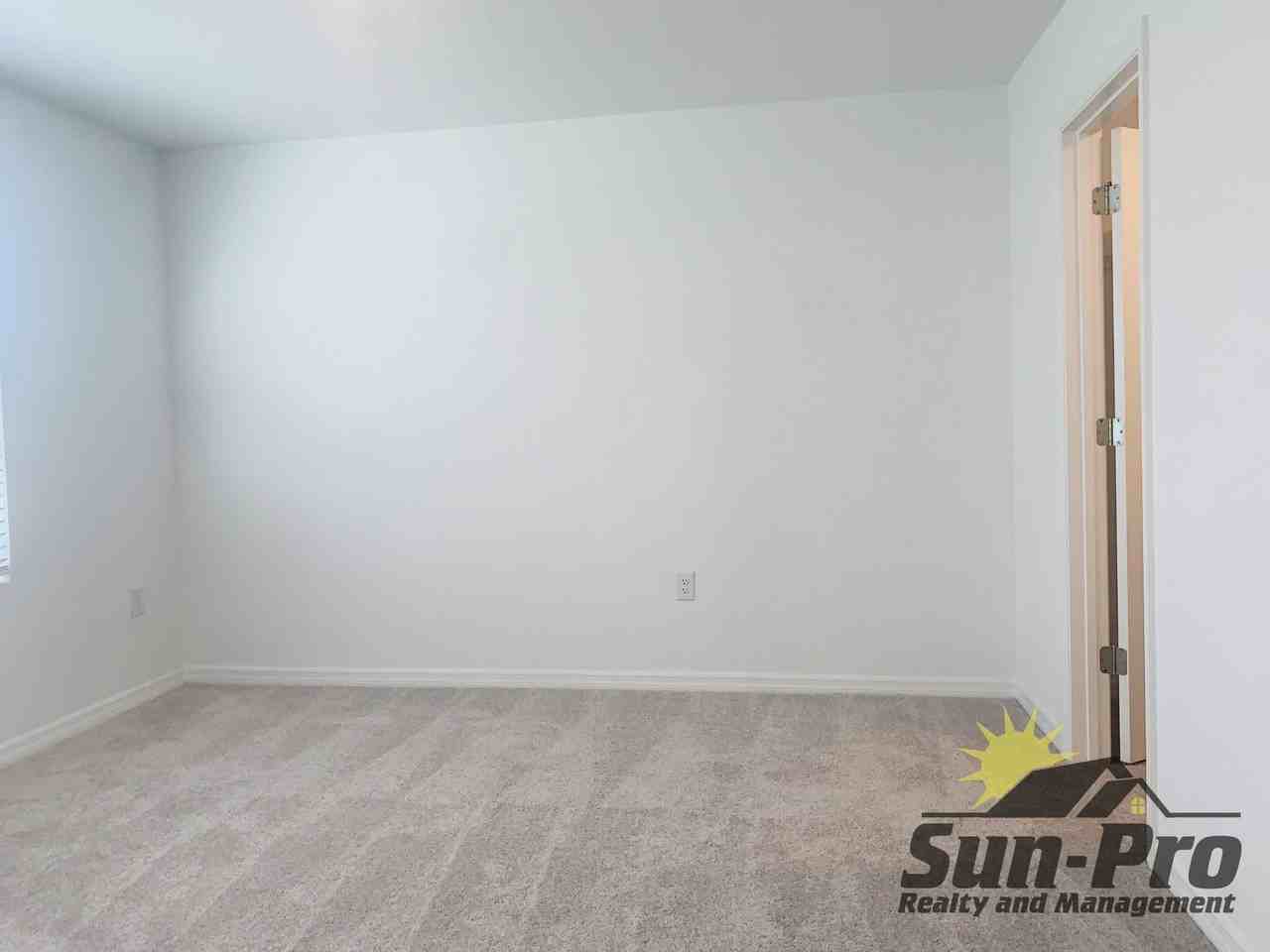 172 River Front Way #172 - Photo 6 of 11