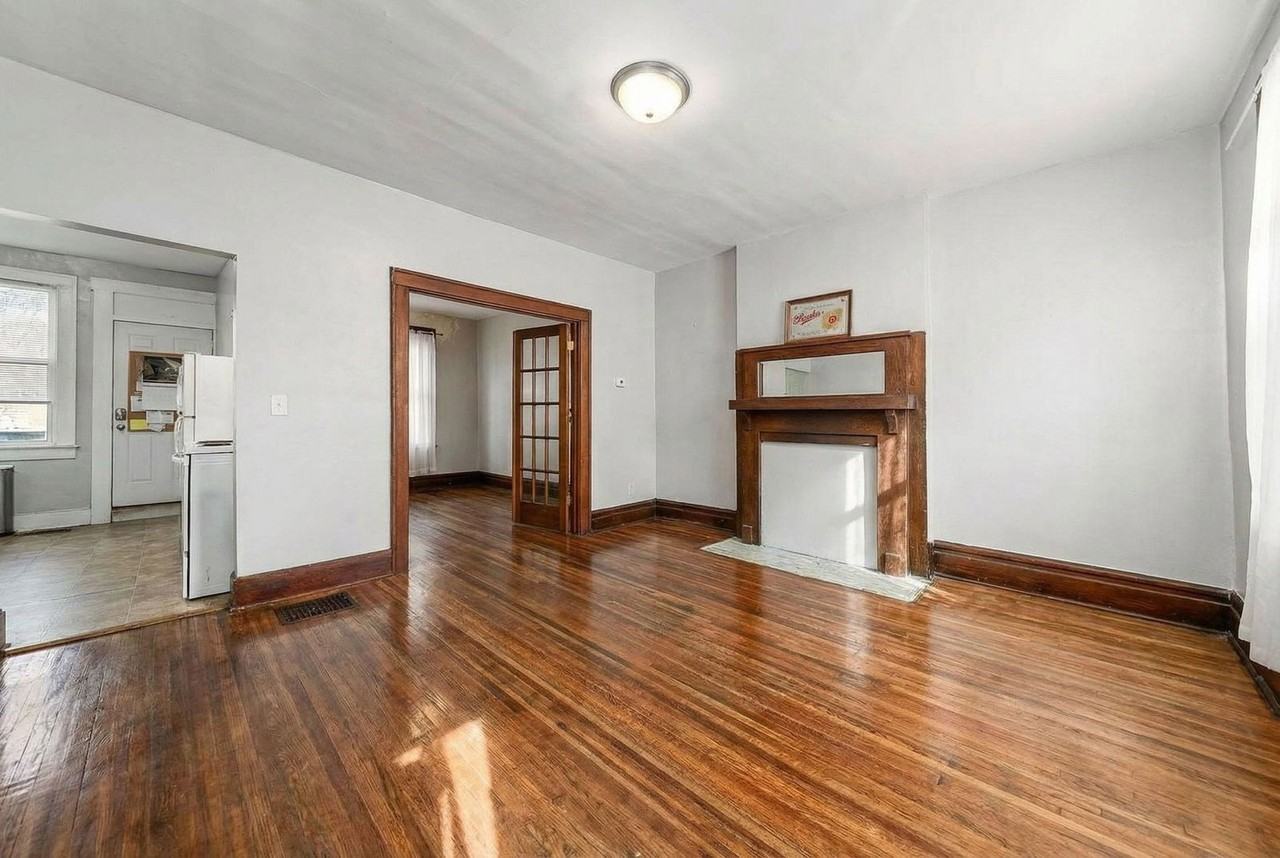 398 E Northwood Ave - Photo 2 of 17