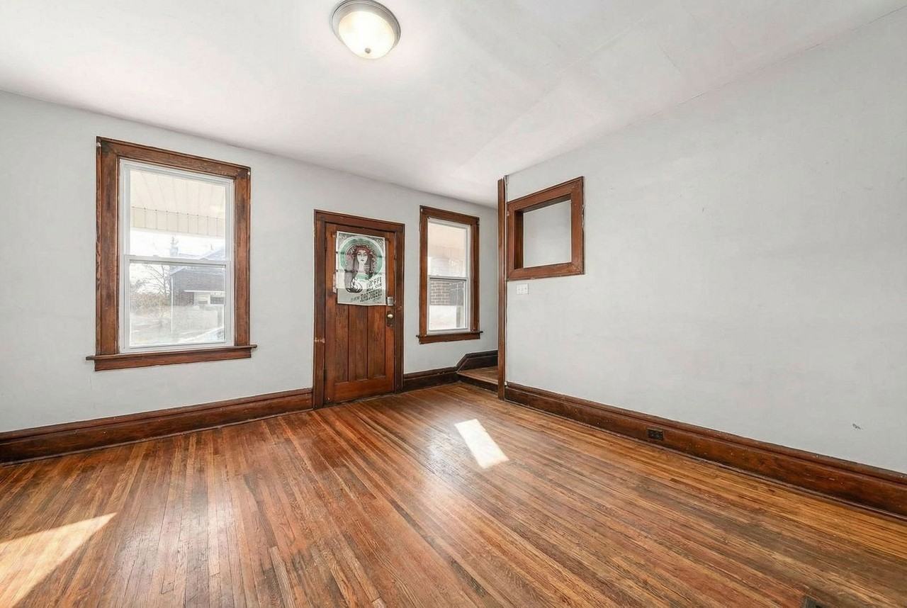 398 E Northwood Ave - Photo 3 of 17