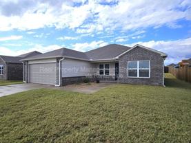 319 Waterside Dr - Photo 1 of 1