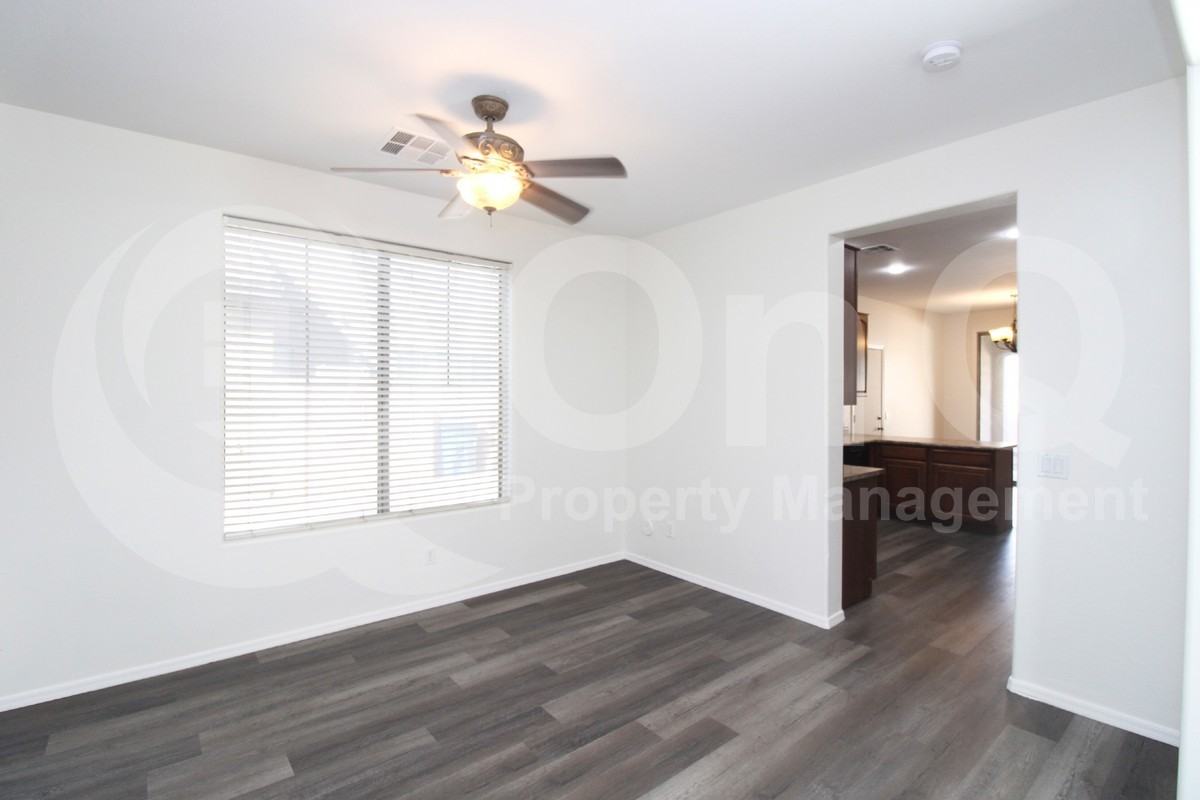 21066 E Munoz St - Photo 7 of 22
