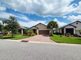 featured image of 2182 Palm Tree Dr