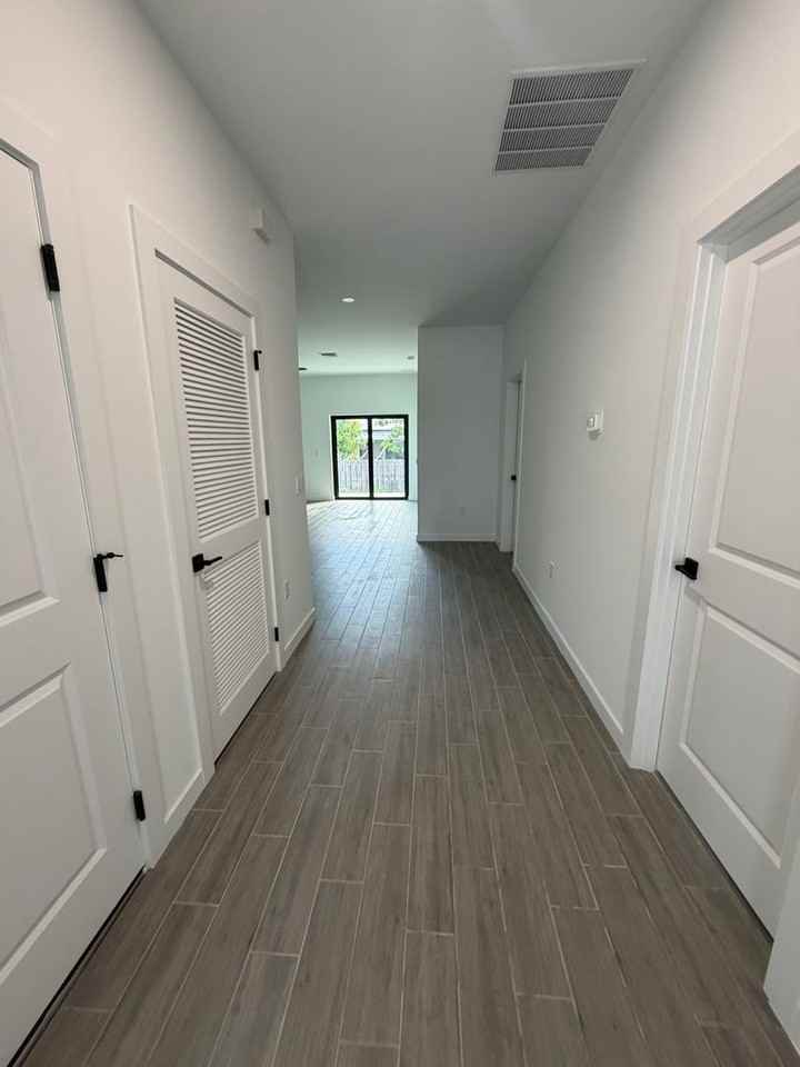 5240 26th St Sw - Photo 2 of 16