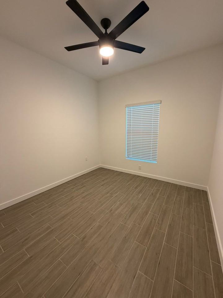 5240 26th St Sw - Photo 3 of 16
