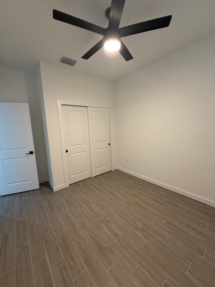 5240 26th St Sw - Photo 4 of 16