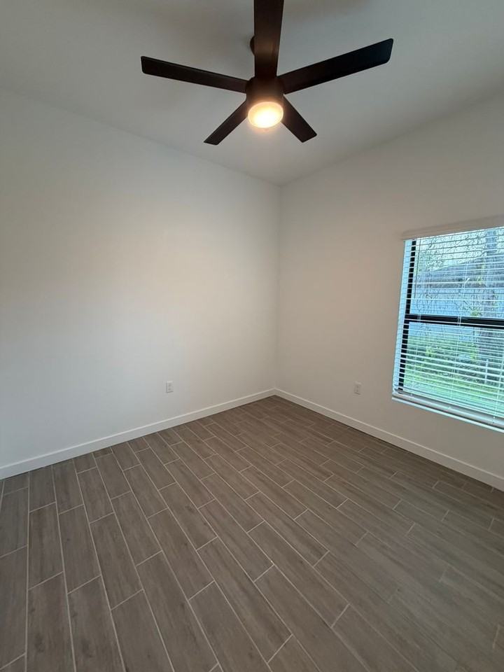 5240 26th St Sw - Photo 5 of 16
