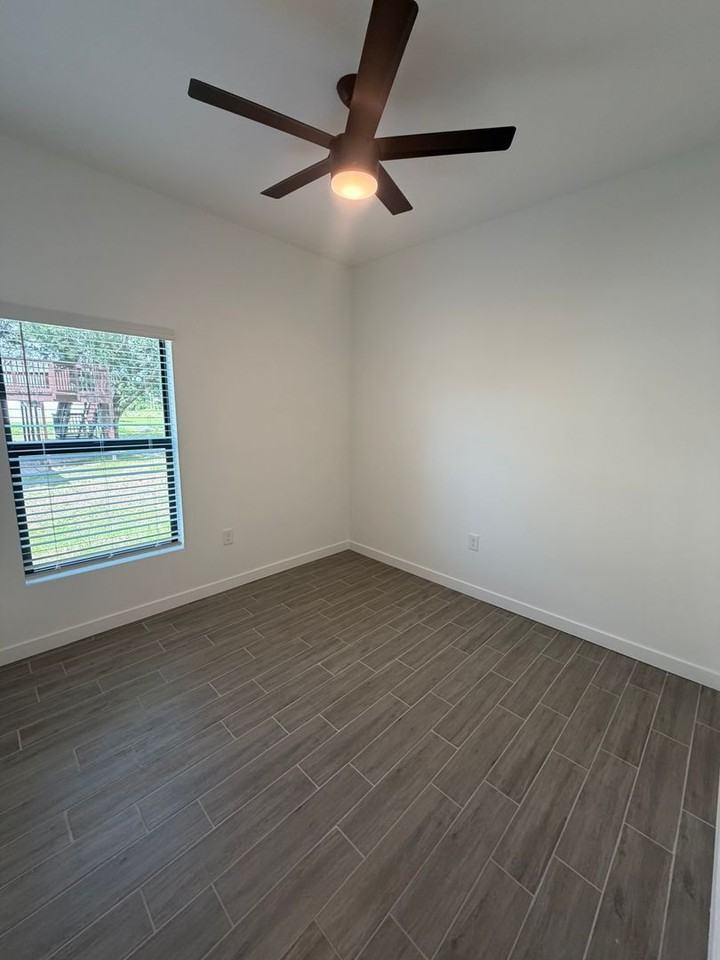 2214 Leda Ave S - Photo 6 of 20