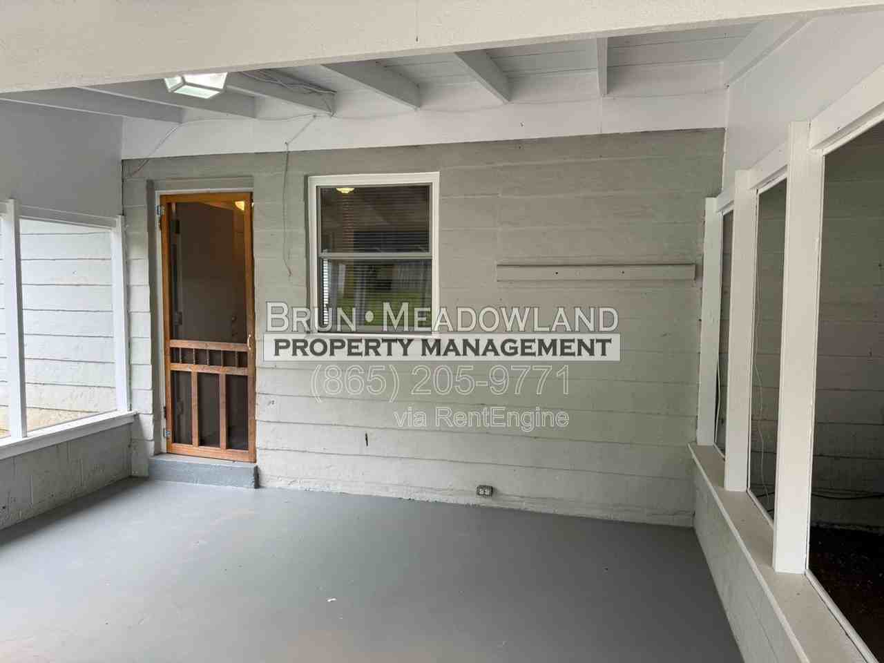 3813 Woodlake Dr - Photo 3 of 24