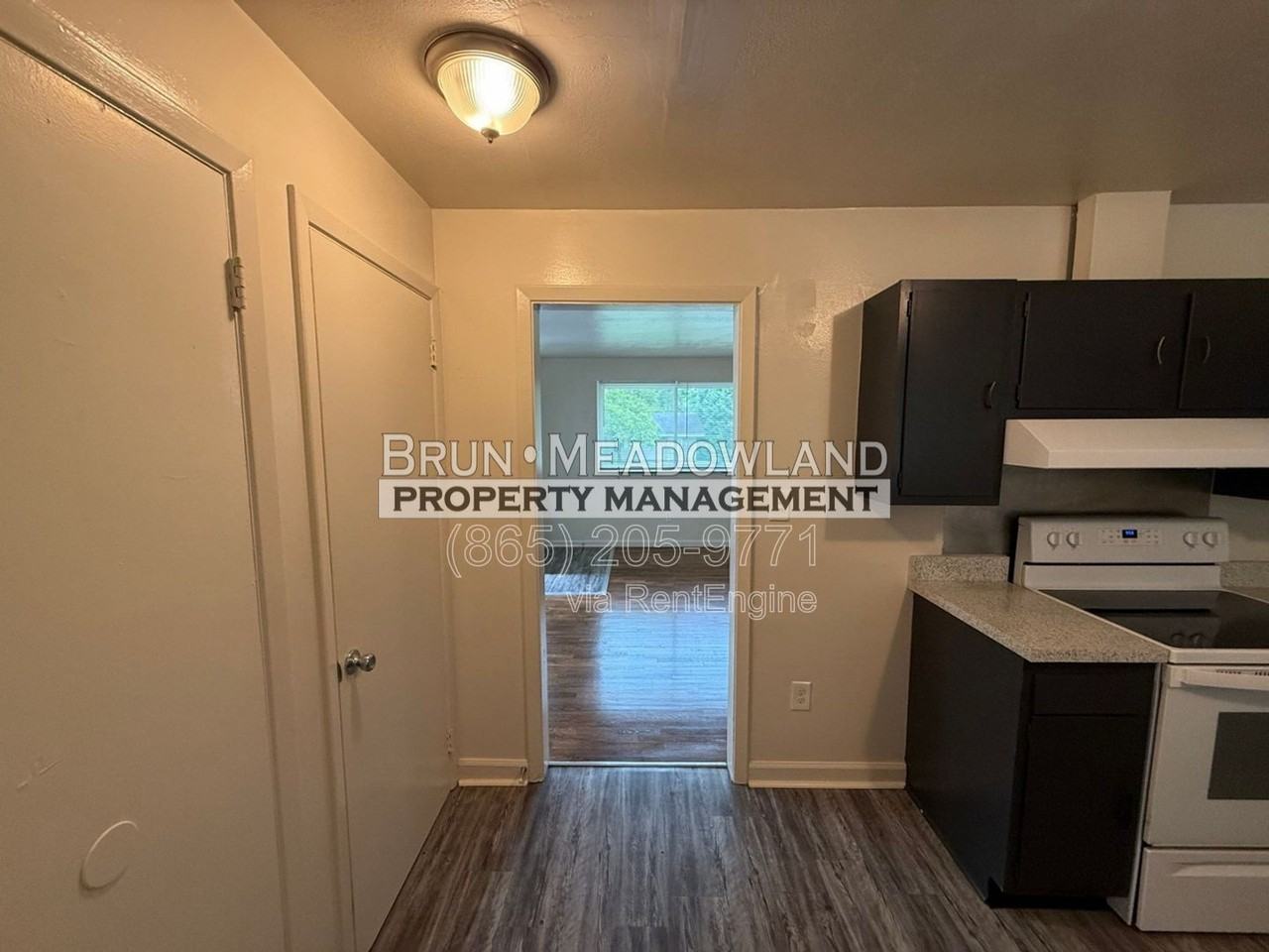 3813 Woodlake Dr - Photo 6 of 24
