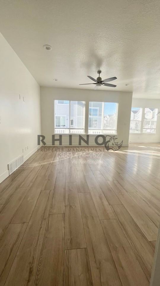 1647 N 3700 W - Photo 4 of 18