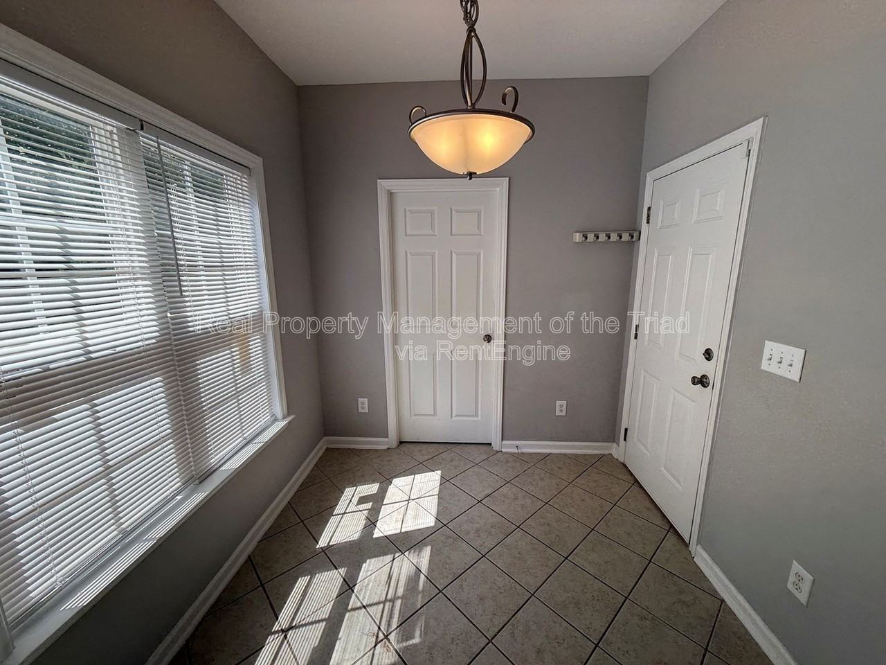 1905 Savannas Run Dr - Photo 6 of 19