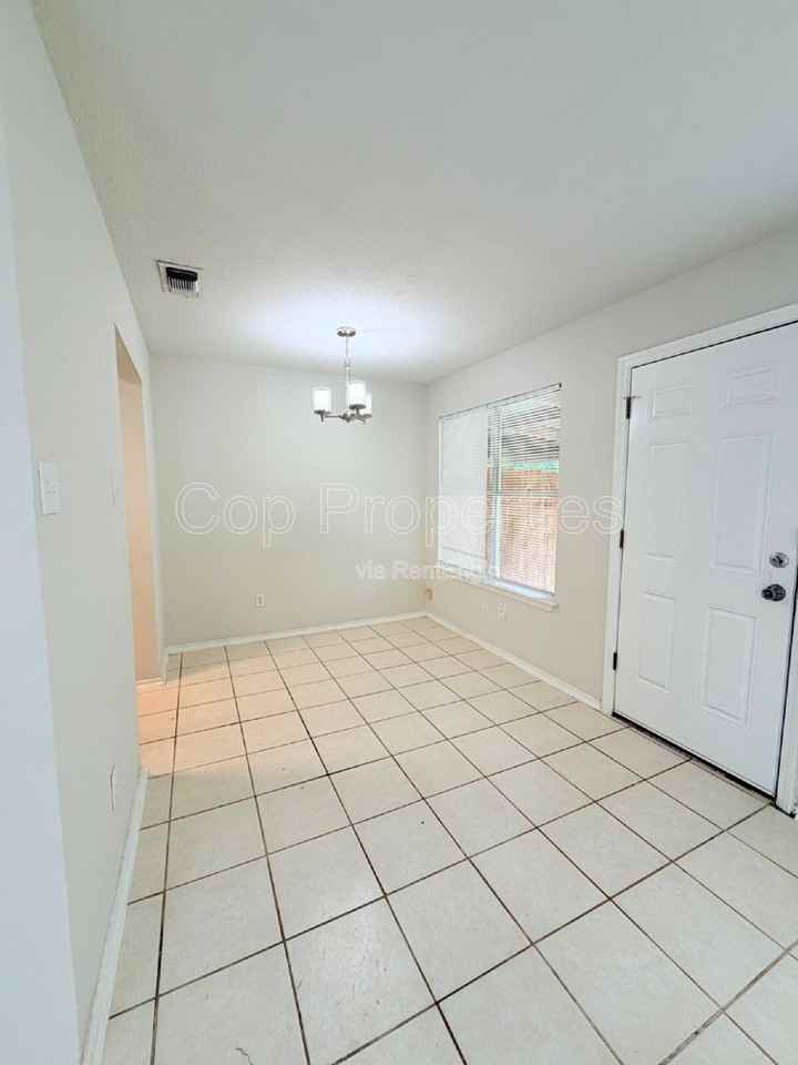 6321 Waddesdon Wood - Photo 6 of 20