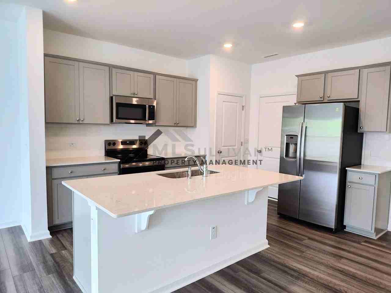 875 Pilot St - Photo 7 of 24