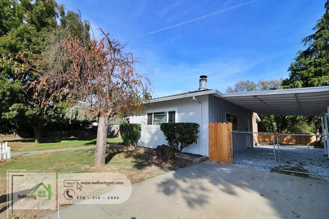 155 Mary Ln - Photo 3 of 30