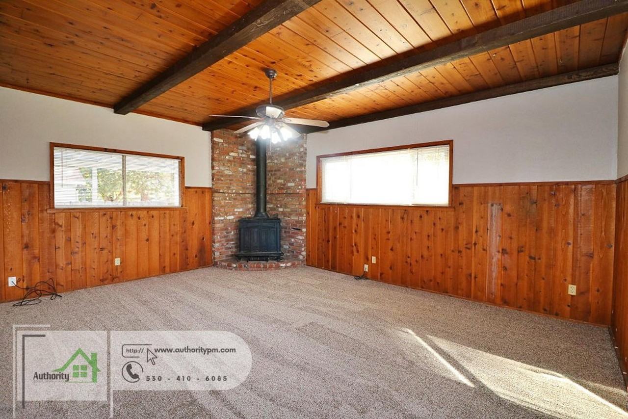 155 Mary Ln - Photo 5 of 30