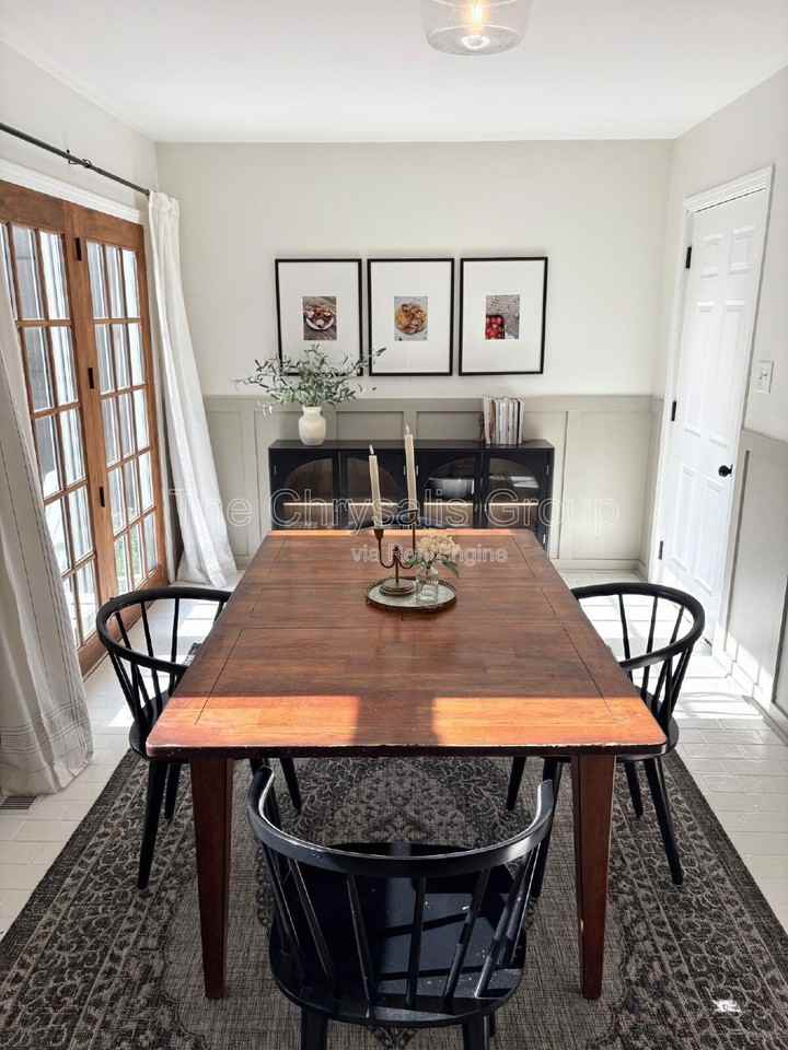 403 W Van Buren St - Photo 3 of 11