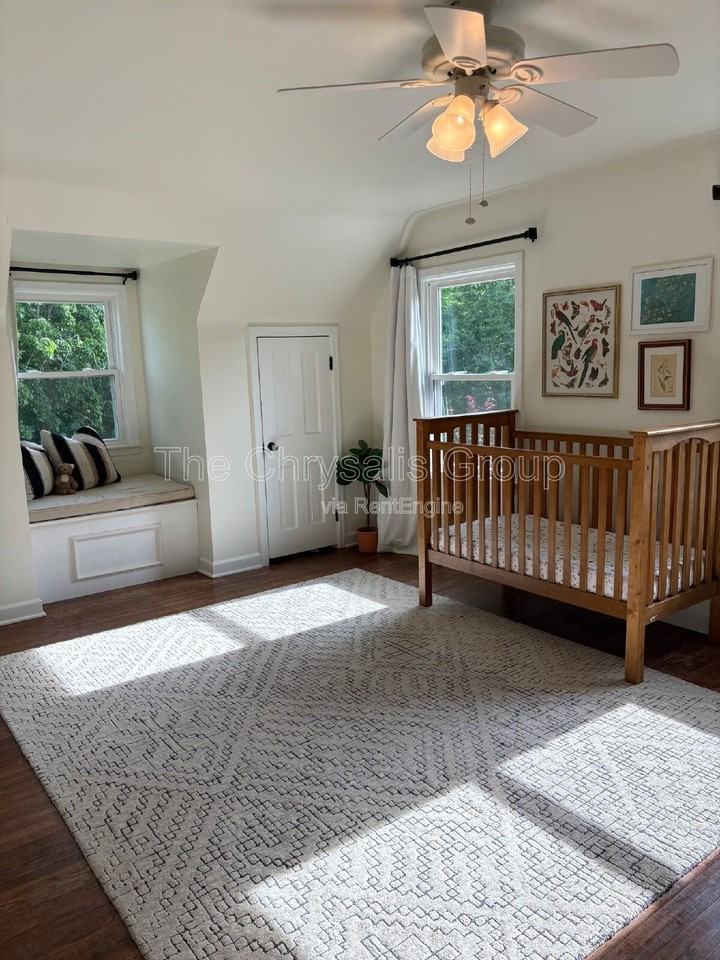 403 W Van Buren St - Photo 5 of 11