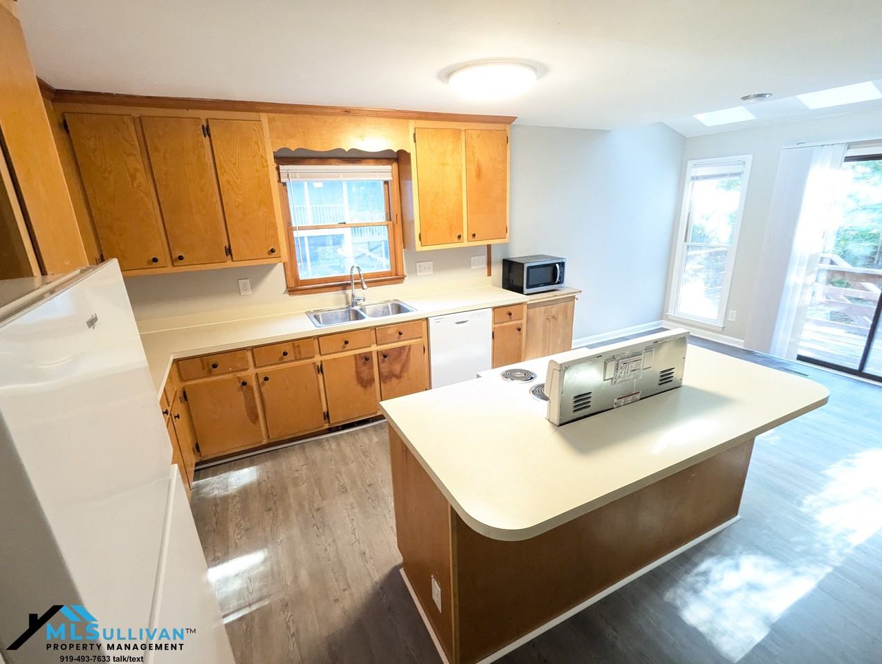 4424 American Dr - Photo 2 of 19