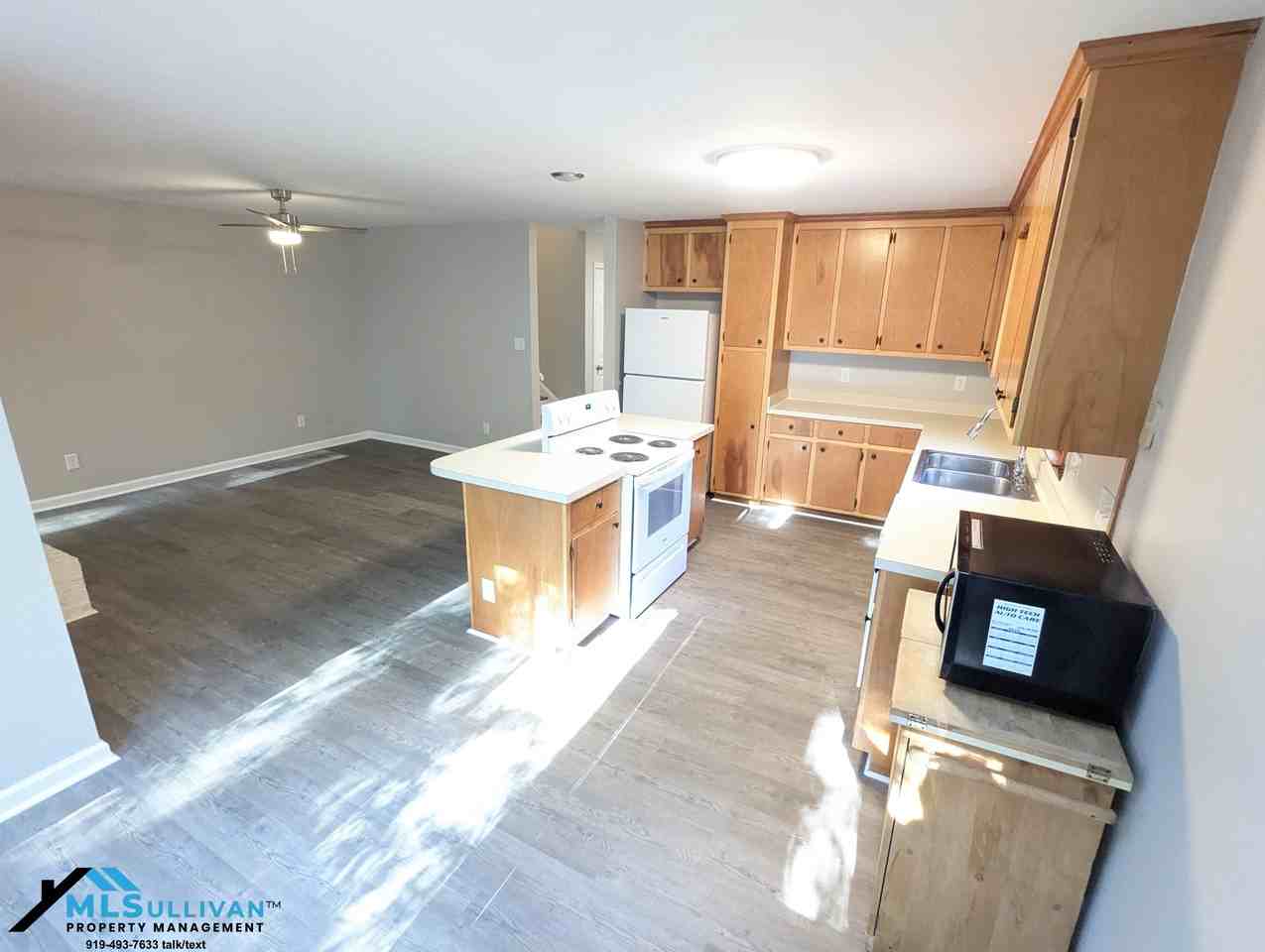 4424 American Dr - Photo 4 of 19