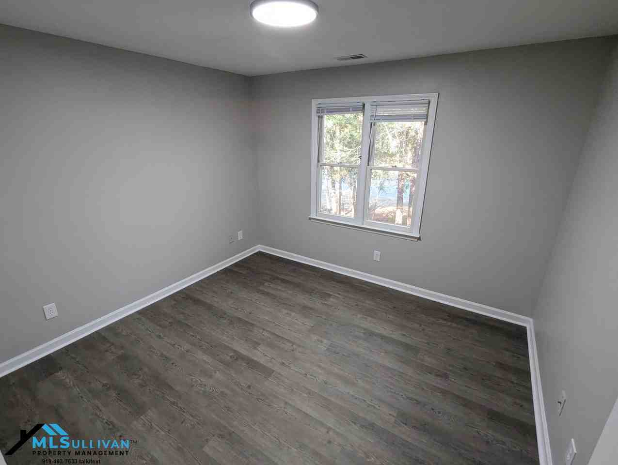 4424 American Dr - Photo 5 of 19