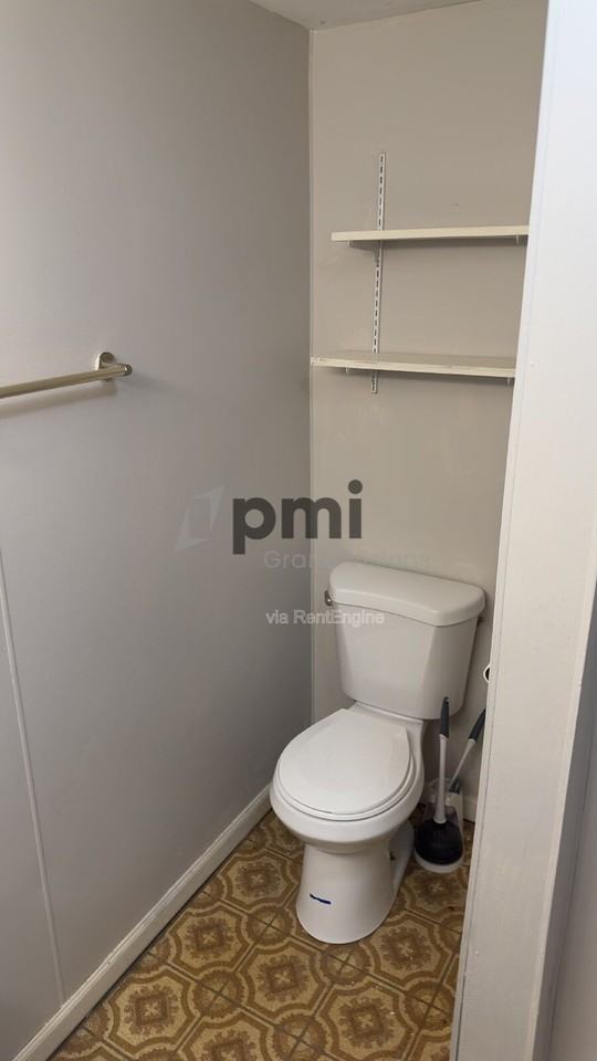 16 W Buchanan Ave #4 - Photo 4 of 18