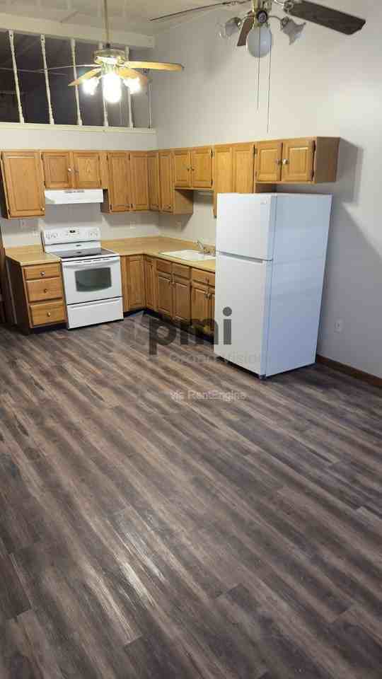 16 W Buchanan Ave #4 - Photo 7 of 18
