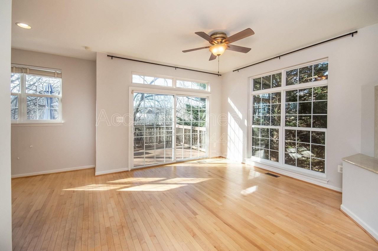 6450 Waterfield Rd - Photo 5 of 50