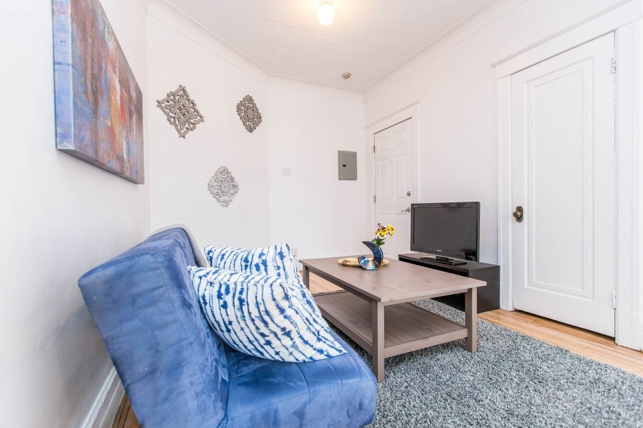 NSF - 3675 Rue Sainte-Famille - Photo 4 of 26