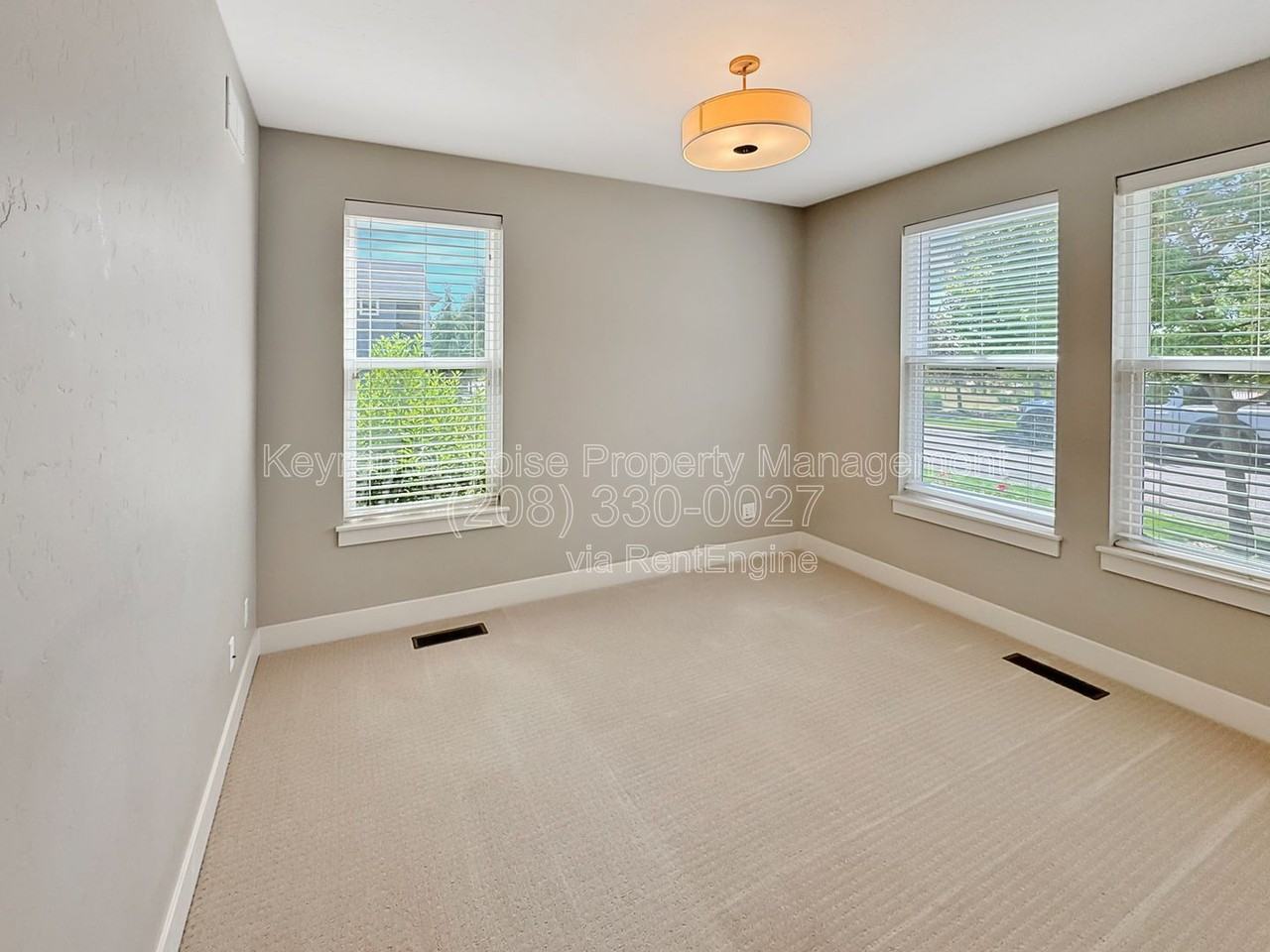 2784 S Trailwood Way - Photo 2 of 25