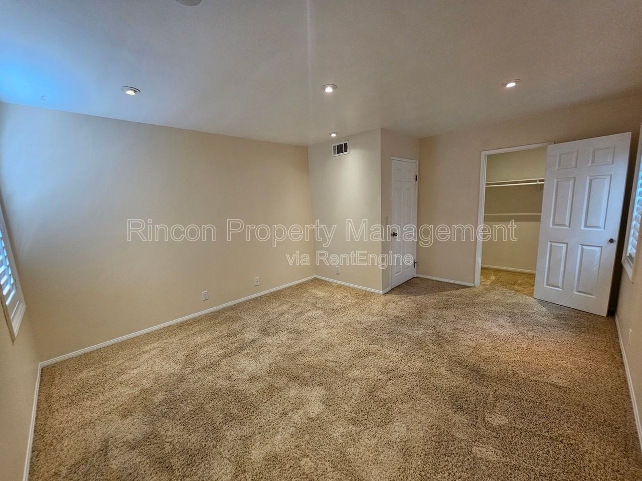 2632 Captains Ave - Photo 7 of 19