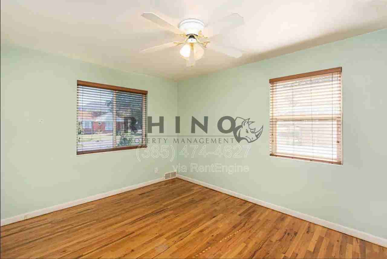 981 36th St - Photo 7 of 22