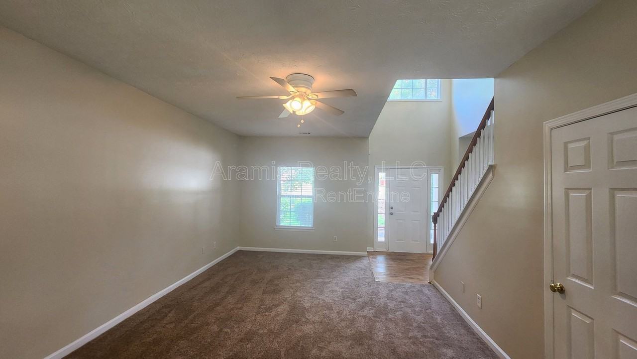 207 Kendrick Estates Dr - Photo 2 of 19