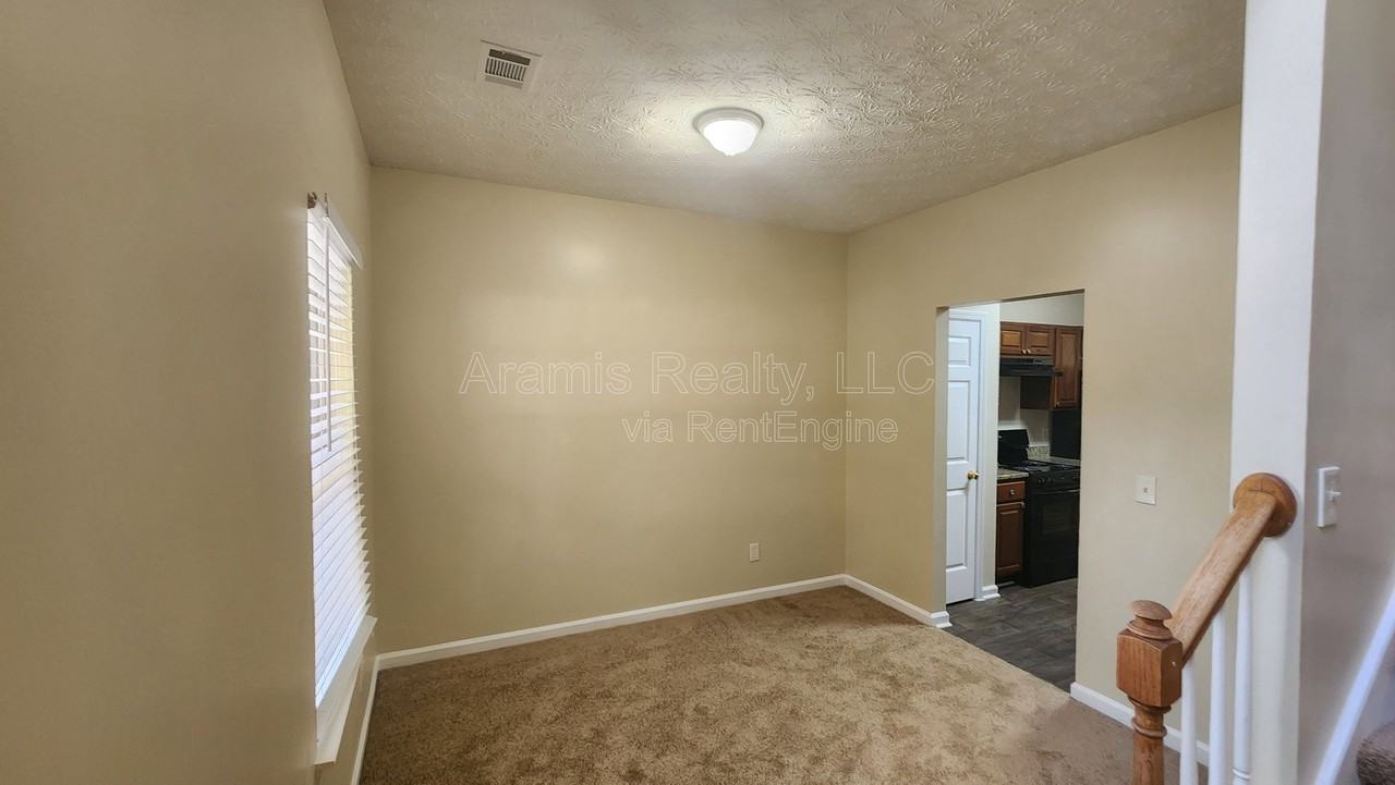 207 Kendrick Estates Dr - Photo 5 of 19