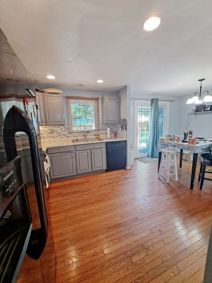 5209 Vaughan Ct - Photo 5 of 20