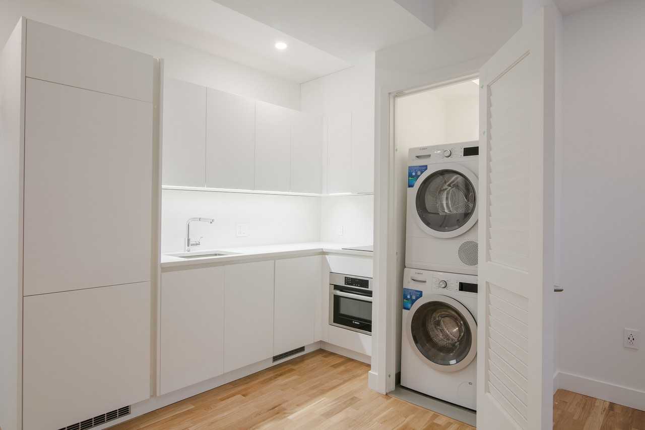 5530 Ch De La Côte-Saint-Luc — photo 1