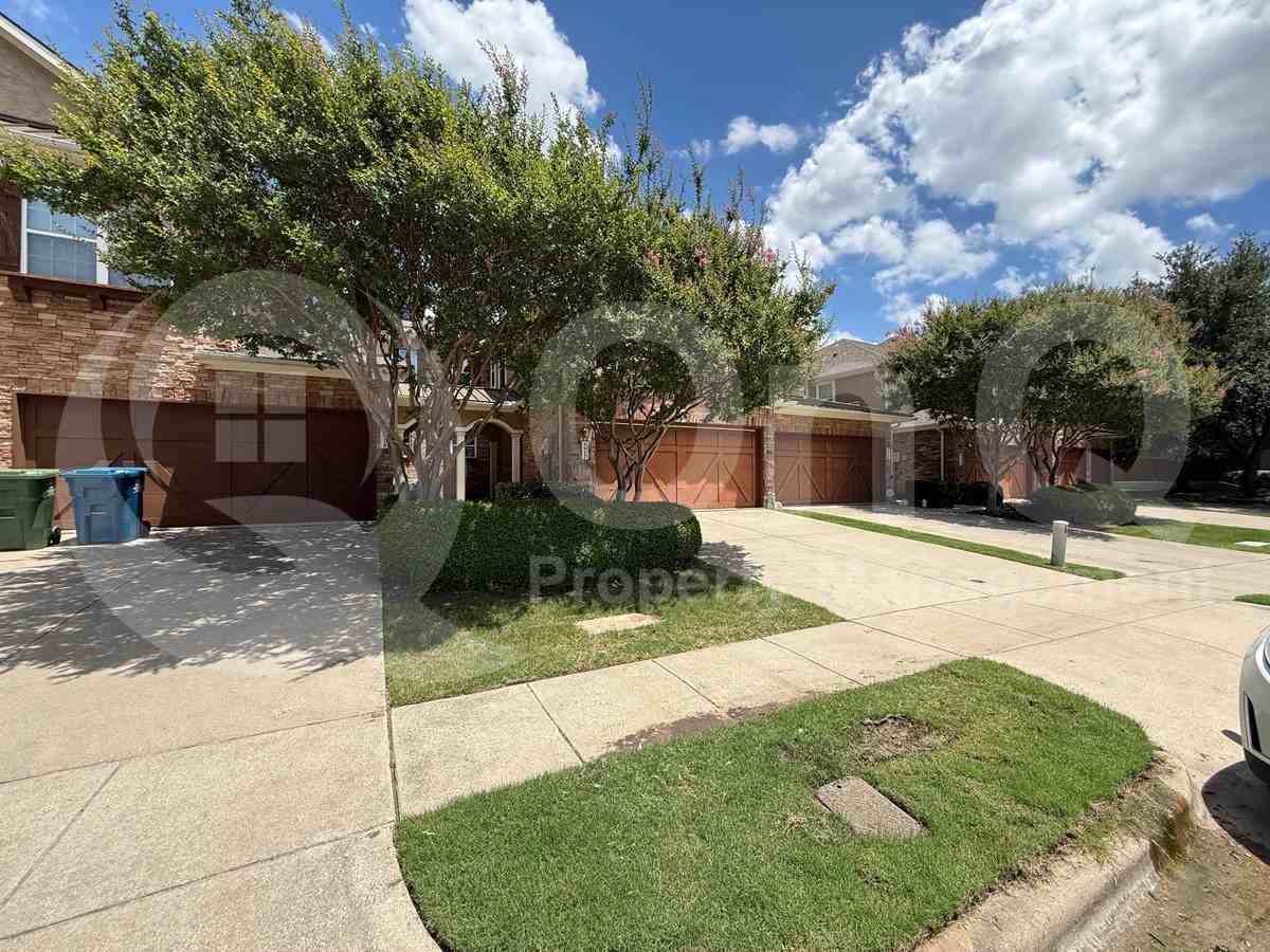 5912 Clearwater Dr - Photo 2 of 23