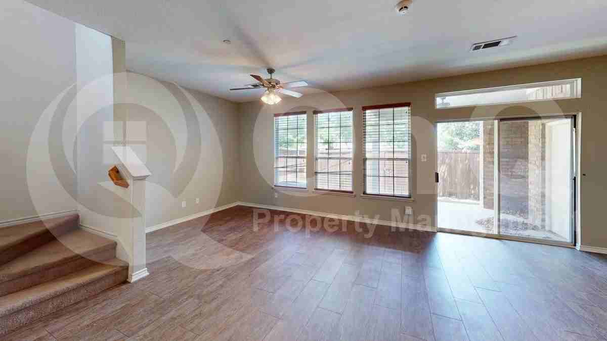 5912 Clearwater Dr - Photo 7 of 23