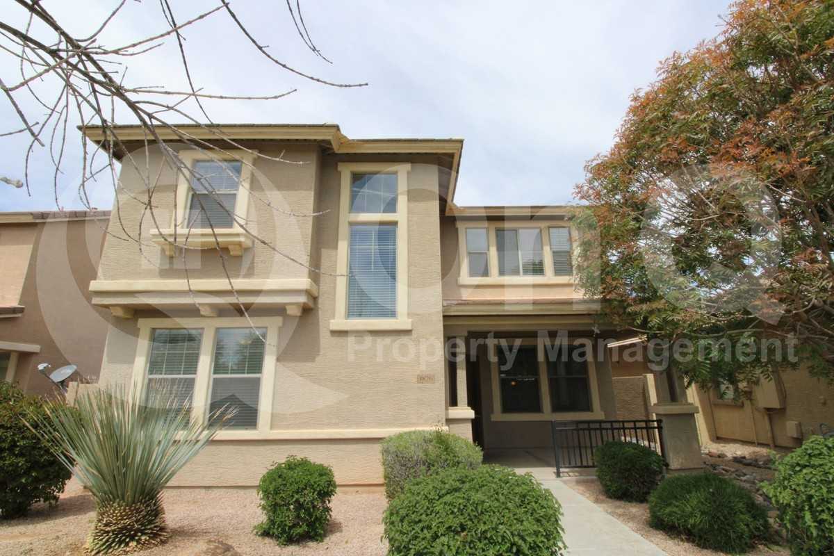 1876 S Sinova Ave - Photo 3 of 34
