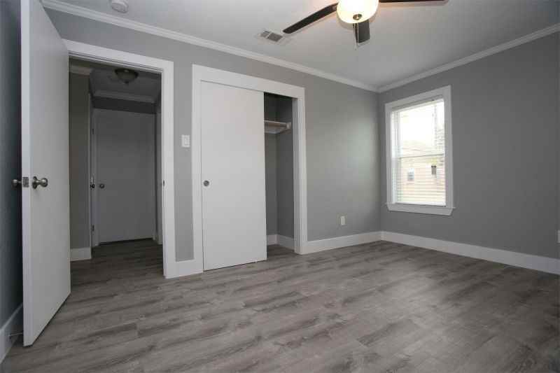 1103 Booker Ave #B - Photo 6 of 48