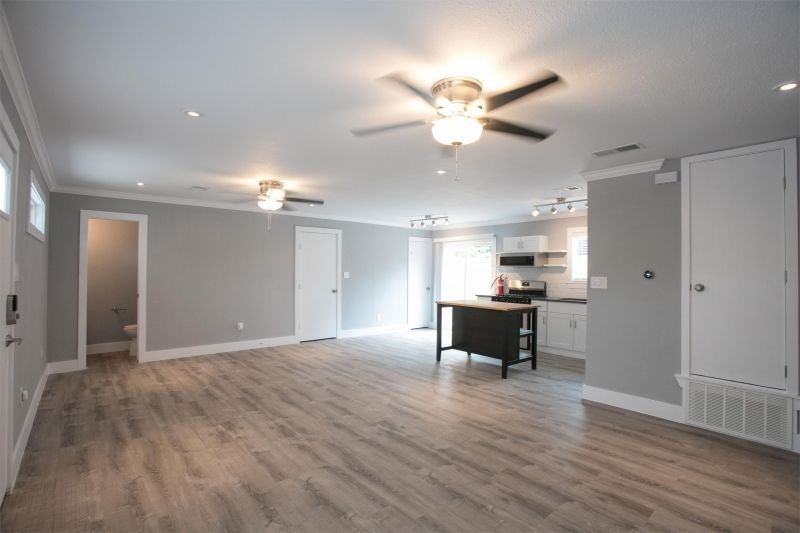 1103 Booker Ave #B - Photo 7 of 48