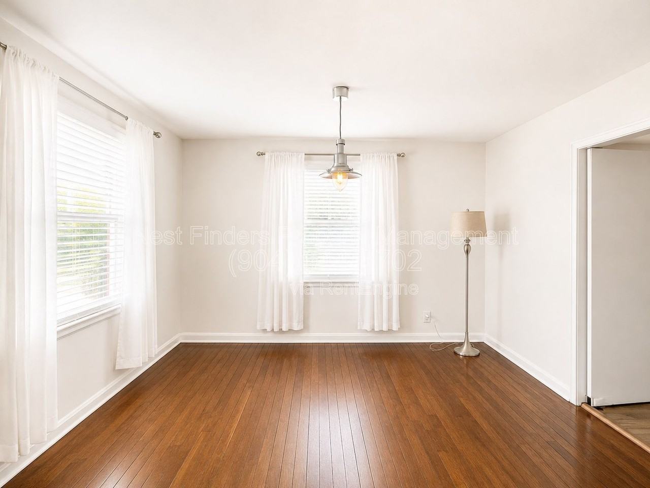 1230 Lechlade St - Photo 4 of 32